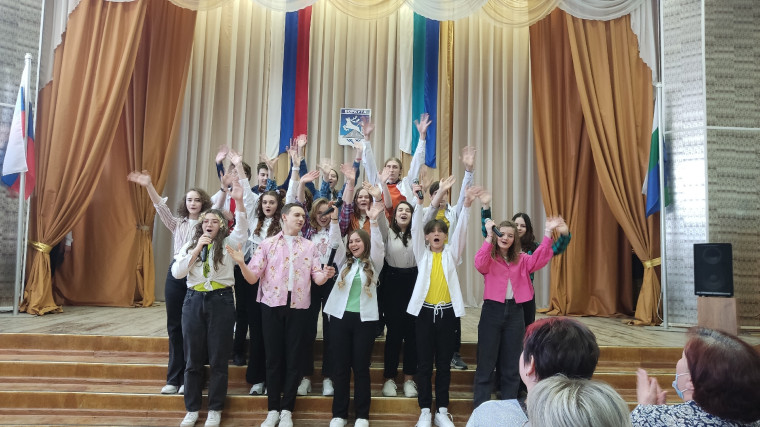 Праздничный концерт, посвящённый Международному женскому дню.
